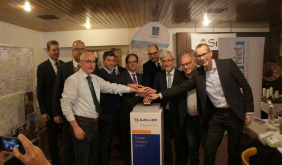 L:\Trassenplanung\Trasse Eschach_Frickenhofen\Bilder\Bilder Mittelbronn Inbetriebnahme_2019_12_06\2019-12-06 Inbetriebnahme Breitband Mittelbronn\DSC03819.jpg