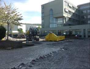 H:\Sitzungsvorlagen\Bilder\OAKH Sanierung Au�enanlagen\Beginn_Abbrucharbeiten.jpg